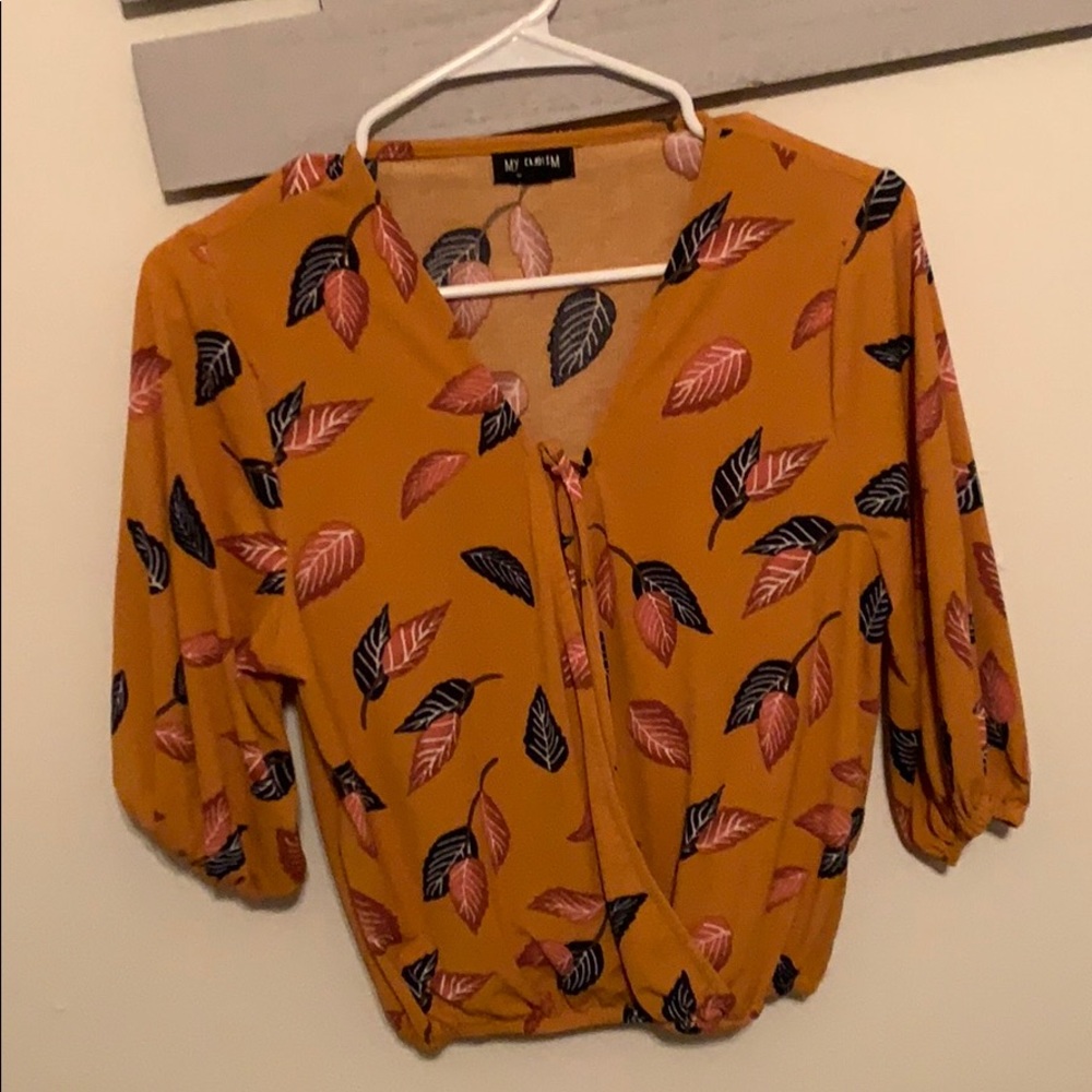 Quarter sleeve blouse